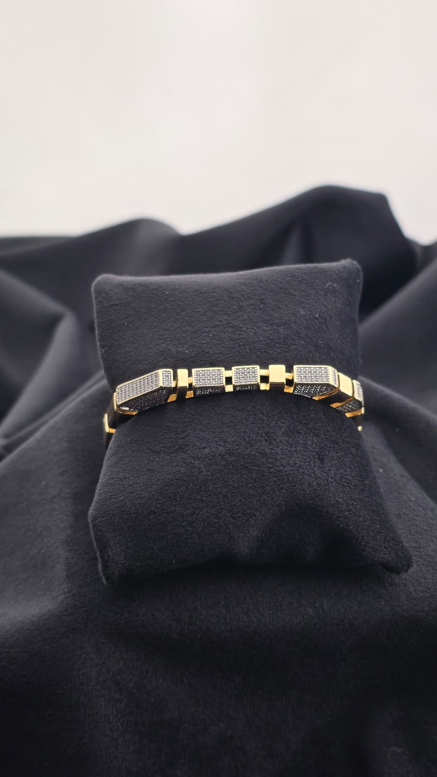 Kelepçeli Bileklik Shine 72